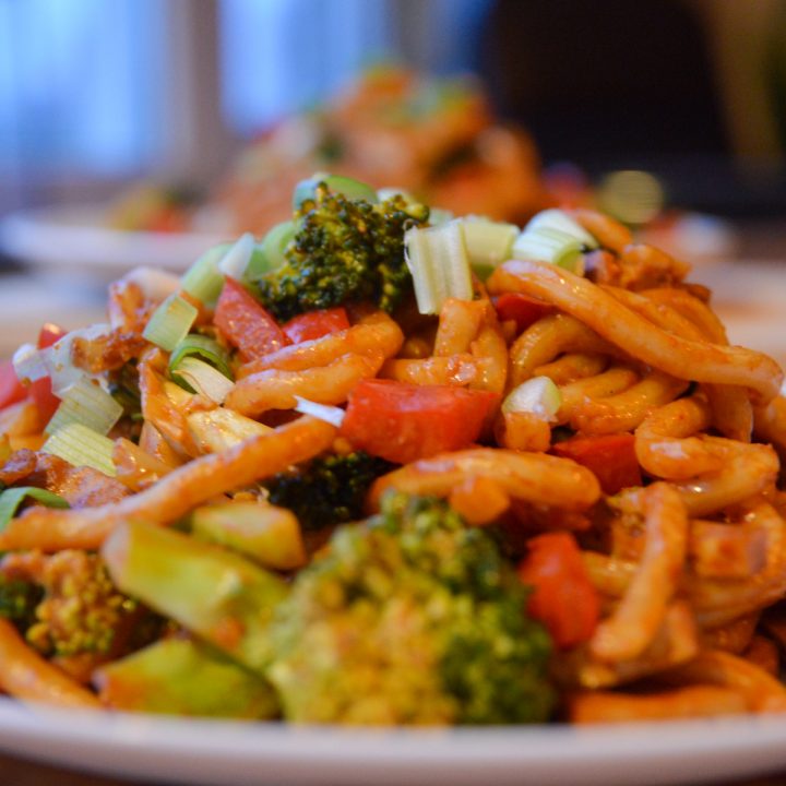 Veggie Udon Noodles: udon stir fry with peanut butter sauce